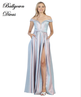 Prom essentials: What do i take to prom?