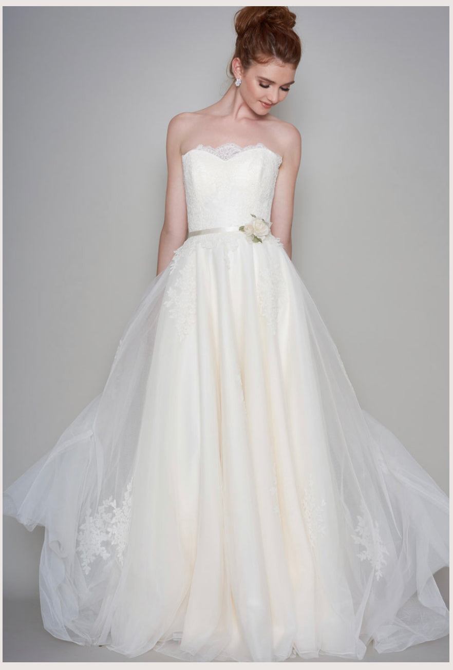 WEDDING DRESS ‘bree’ - IVORY UK 14 - £50